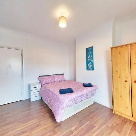 Cozy London Flat Hotel